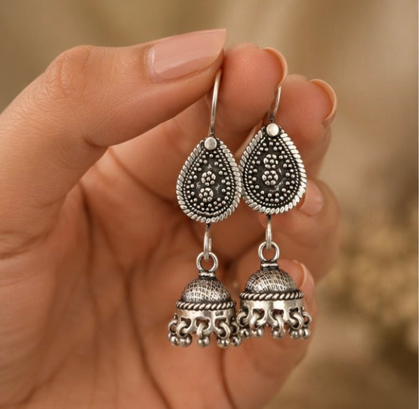 Tarangini Jhumka