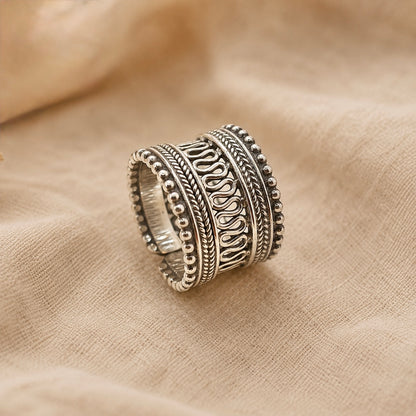 Aavira Ring