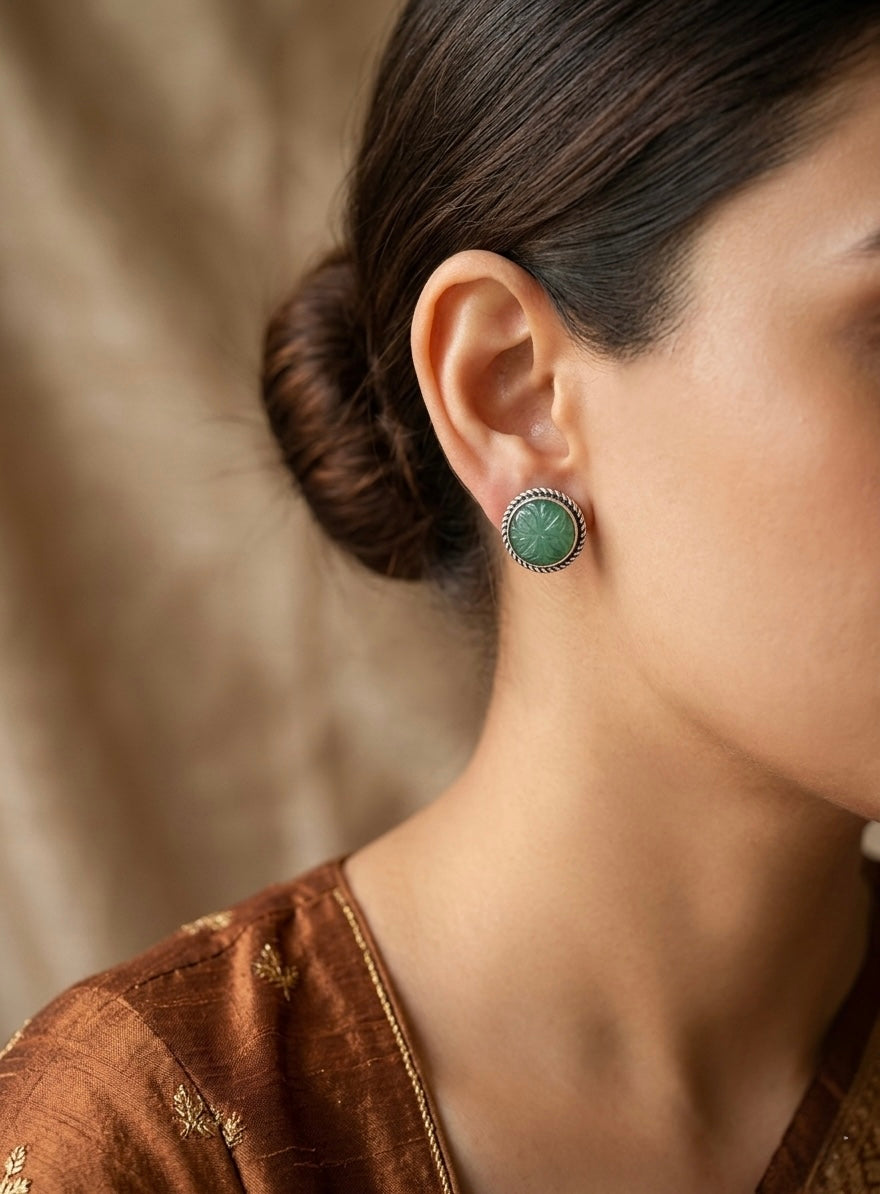 Nayab Studs