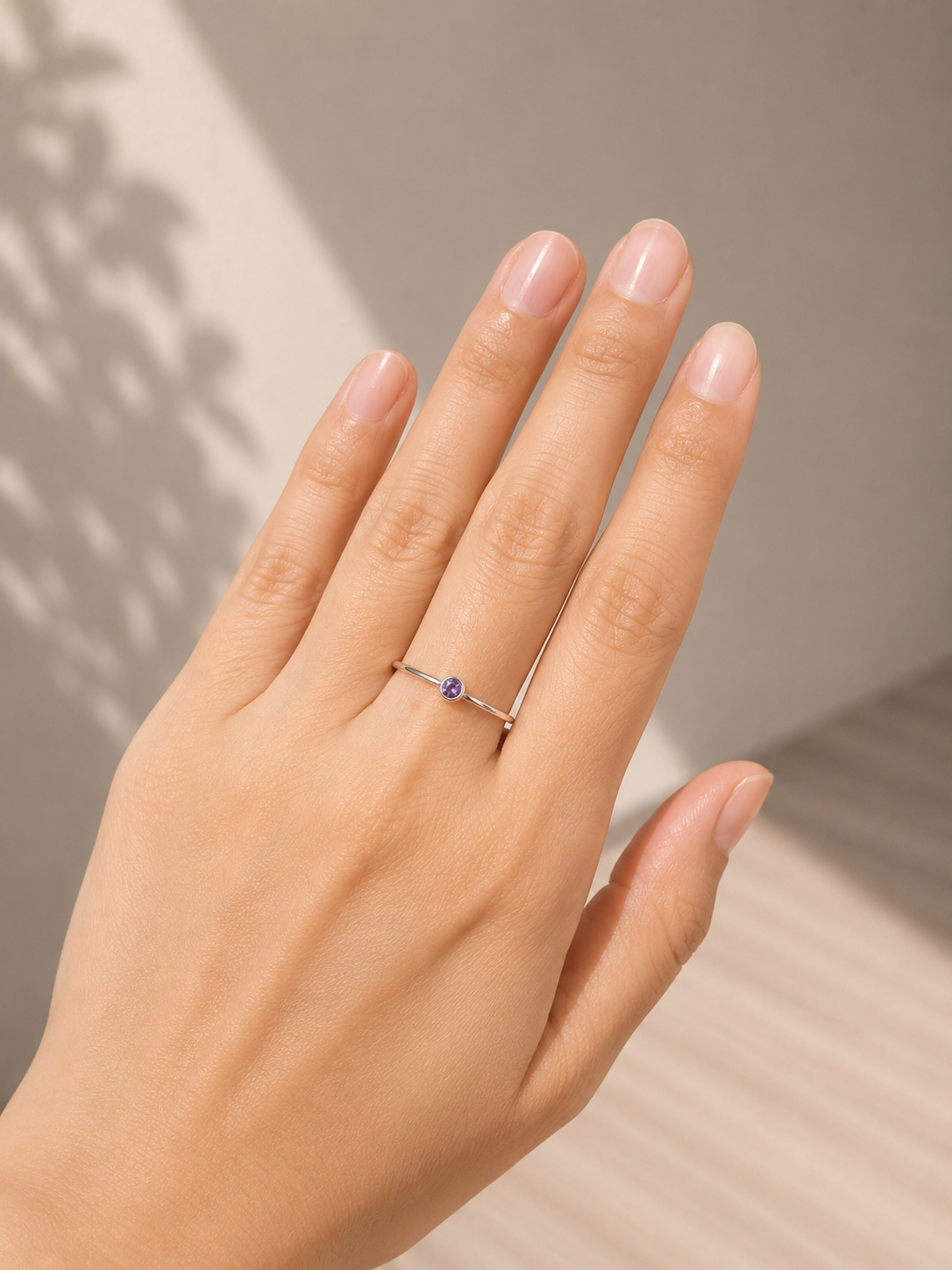 Nira Sleek Ring