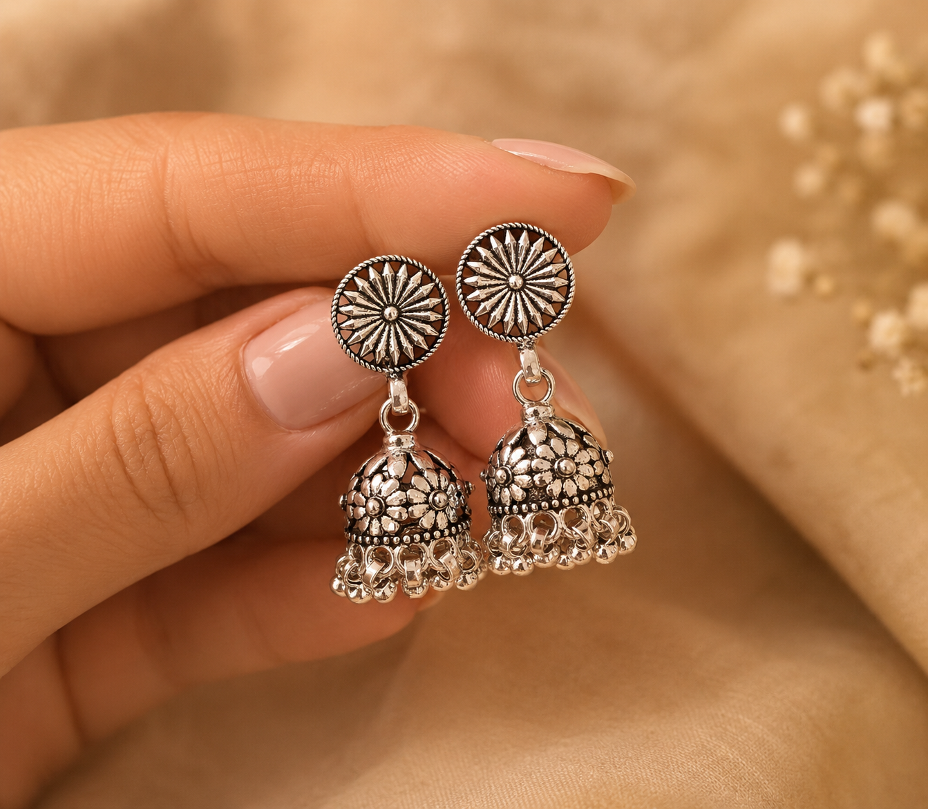 Arunika Jhumka