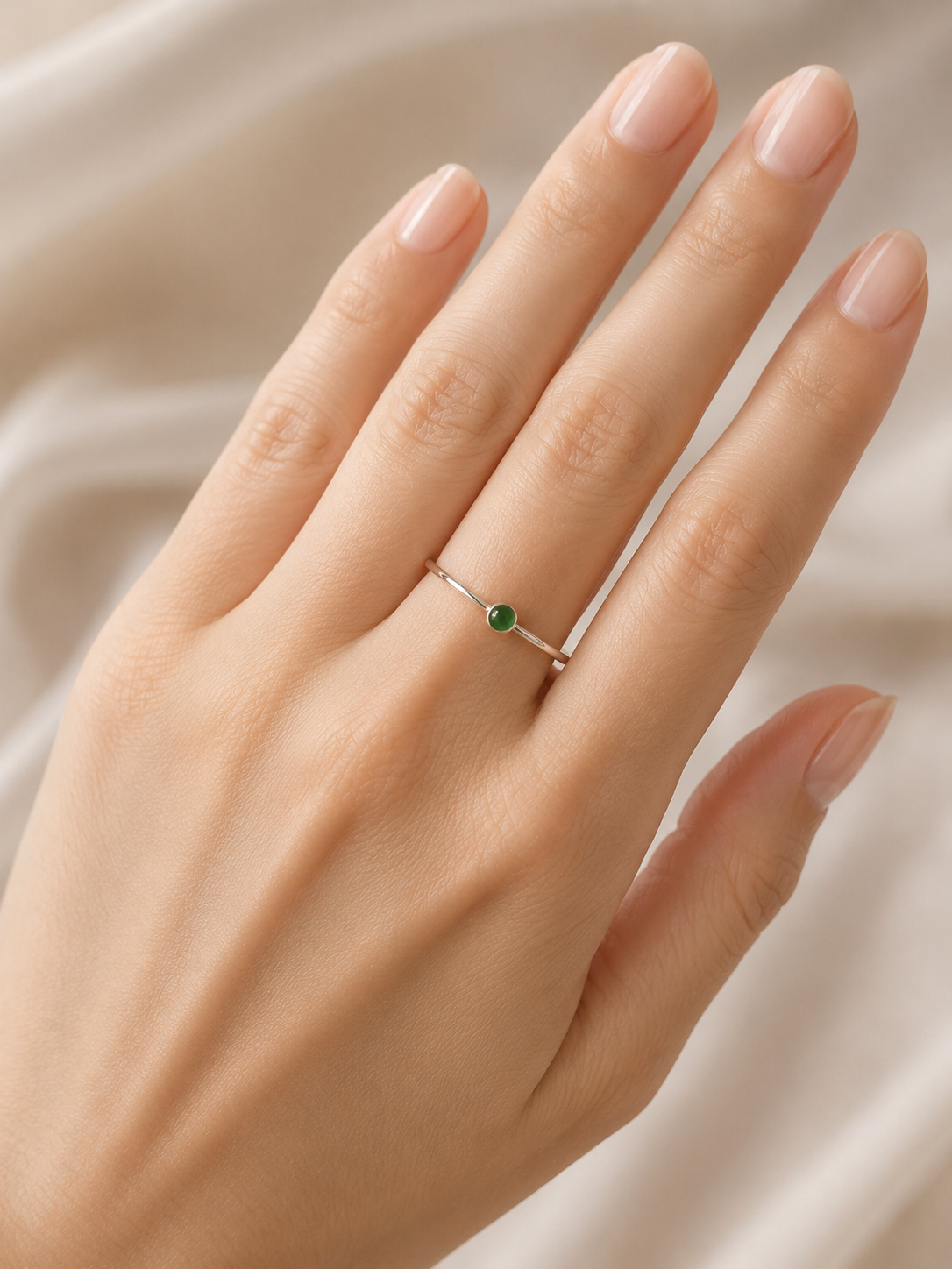 Nira Sleek Ring