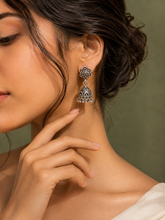 Kamalini Jhumka