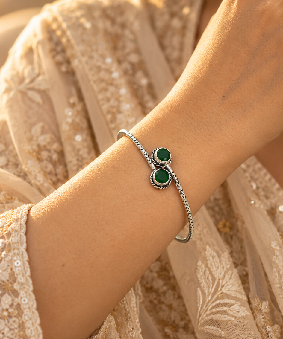 Ruhaani Green Kada