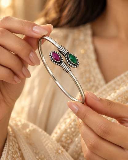 Aarohi Silver Kada
