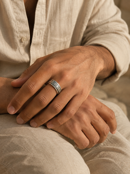 Zavian Oxidized Silver Ring