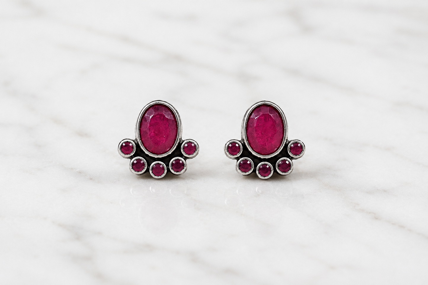 Ruvia Studs