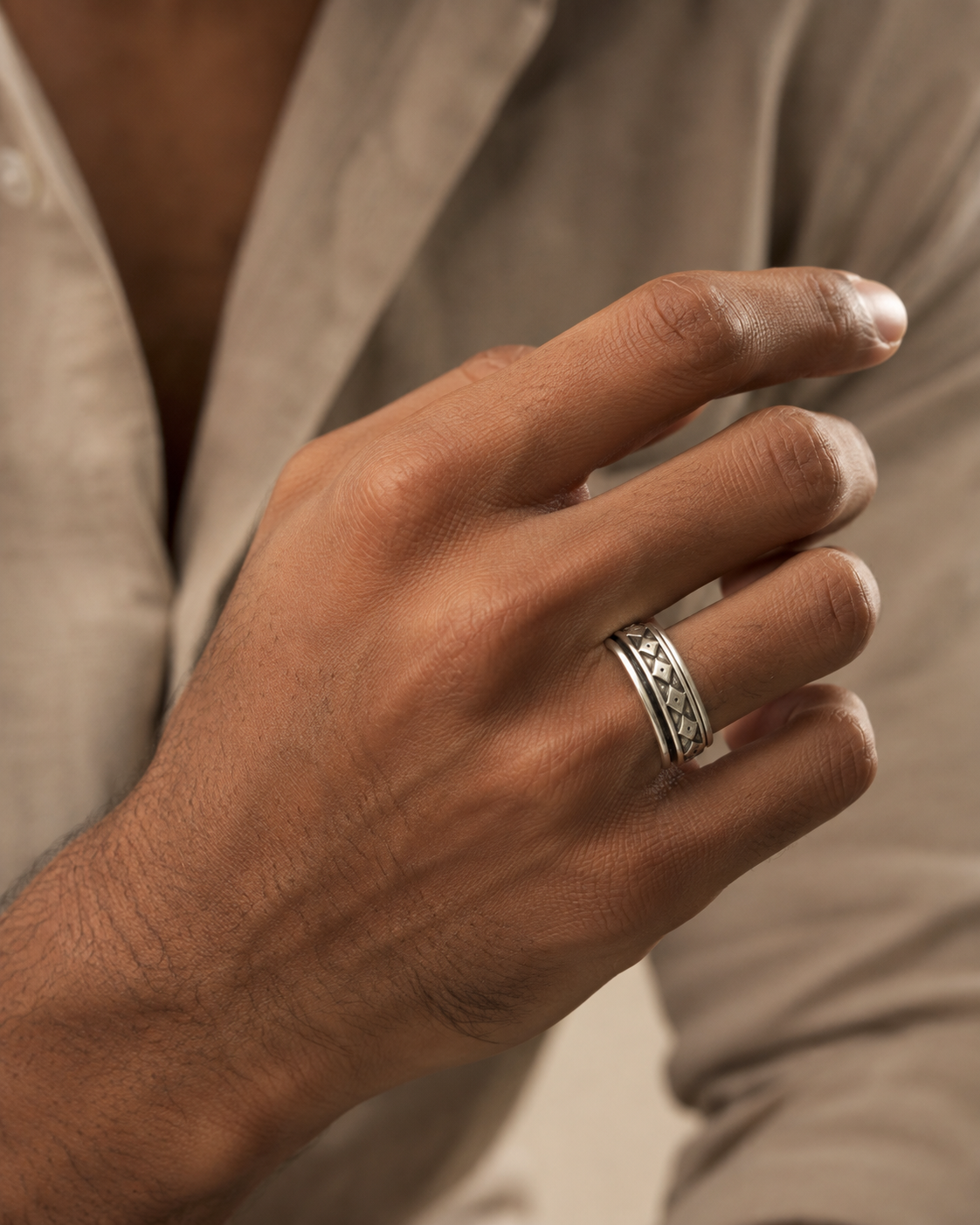 Zavian Oxidized Silver Ring
