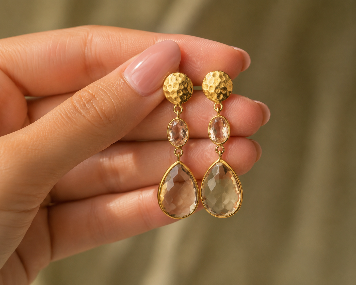 Aurevia Drop Earrings