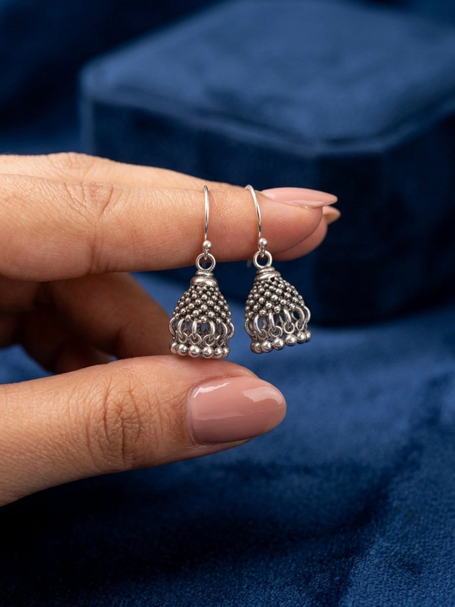Manjari Jhumka