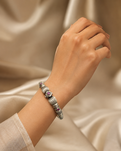 Gulrukh Oxidized 925 Bangle