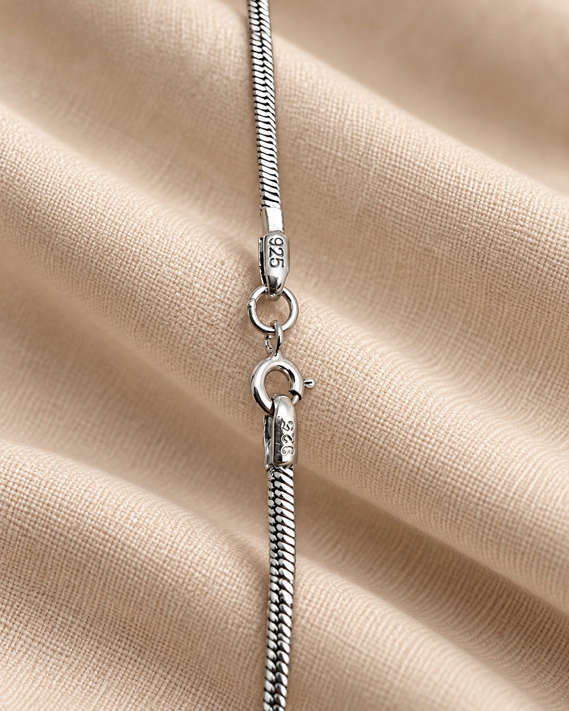 Sia Silver Chain