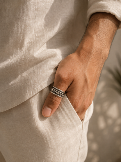 Zavian Oxidized Silver Ring
